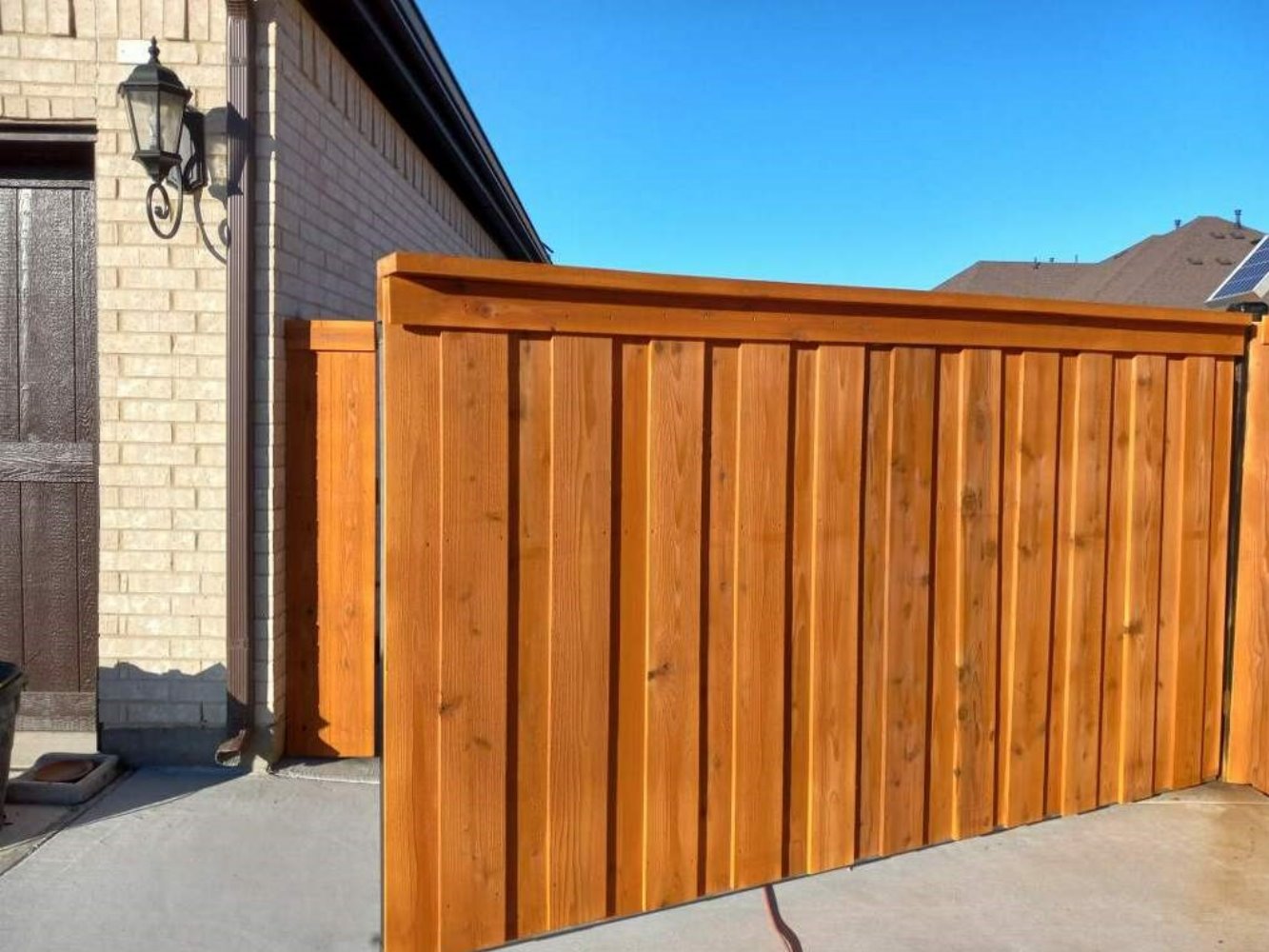 Grand Prairie TX Shadowbox style wood fence